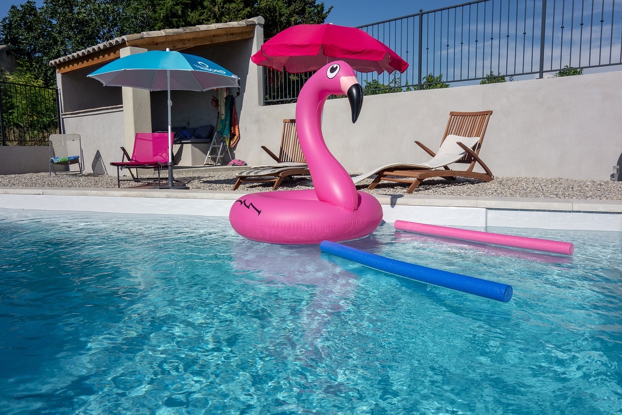 Apprenez à repérer les fuites dans les piscines en polyester